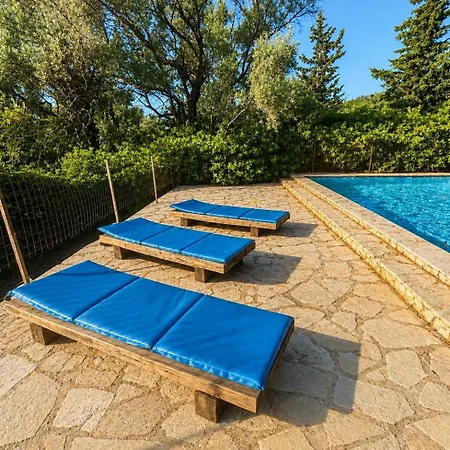 Apartment Ulysse77 Sea View With Pool & Garden *